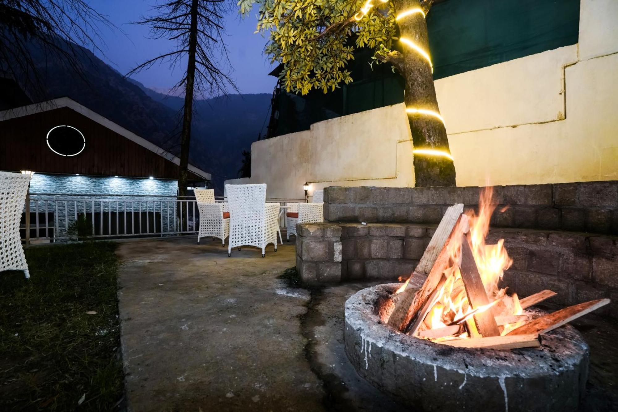 The Bunksters Mcleodganj, Dharmkot Hostel McLeod Ganj Exterior photo